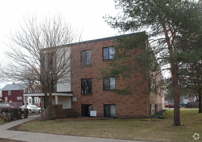 Building Photo - Pillsbury Avenue Apartments