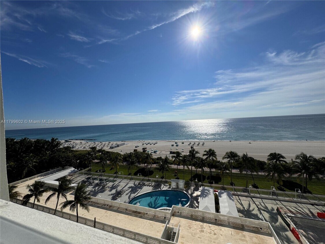 Foto principal - 2899 Collins Ave