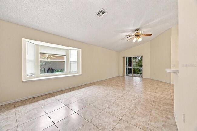 Foto del edificio - 2393 Paulette Dr