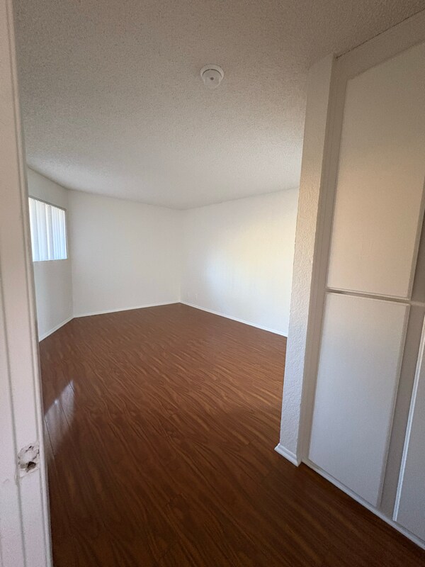 Foto del edificio - 6925 Haskell Ave