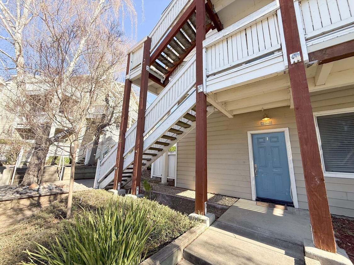 Primary Photo - Hayward Hills Condo Near CSUEB