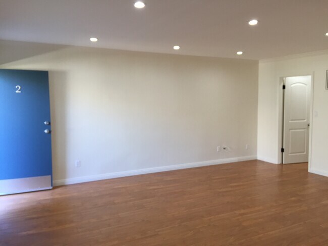 Building Photo - 3982 Inglewood Blvd