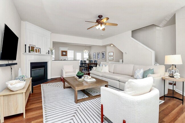 Foto del edificio - South Park Townhome for Rent!