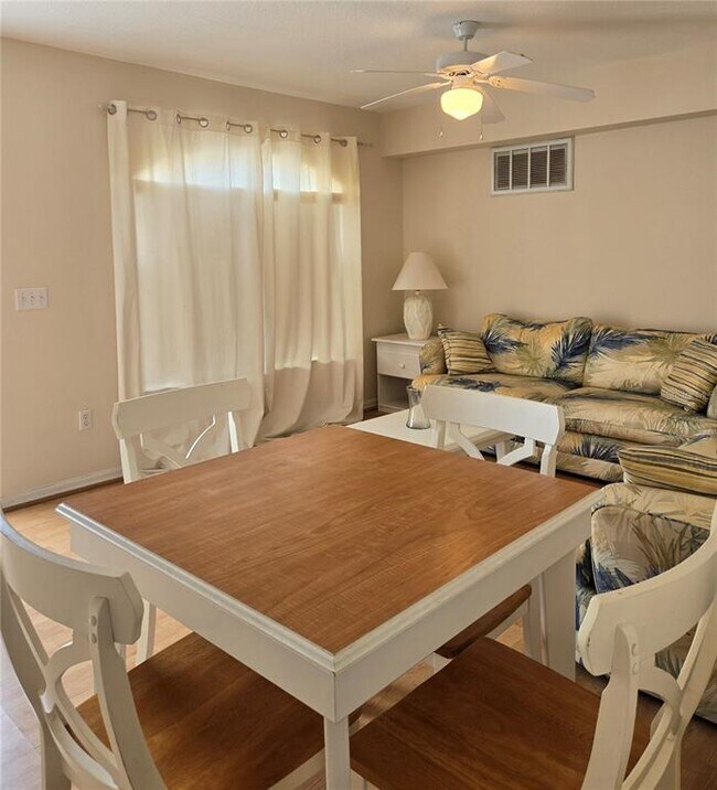 Foto del edificio - 223 Washington Palm Loop