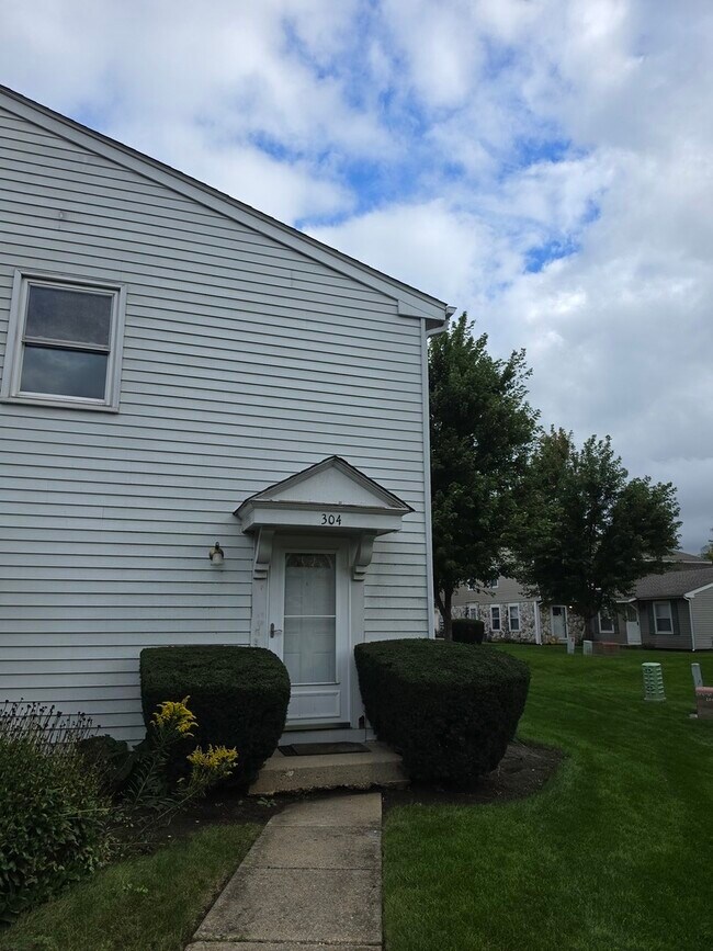 Foto del edificio - 304 Creekside Dr