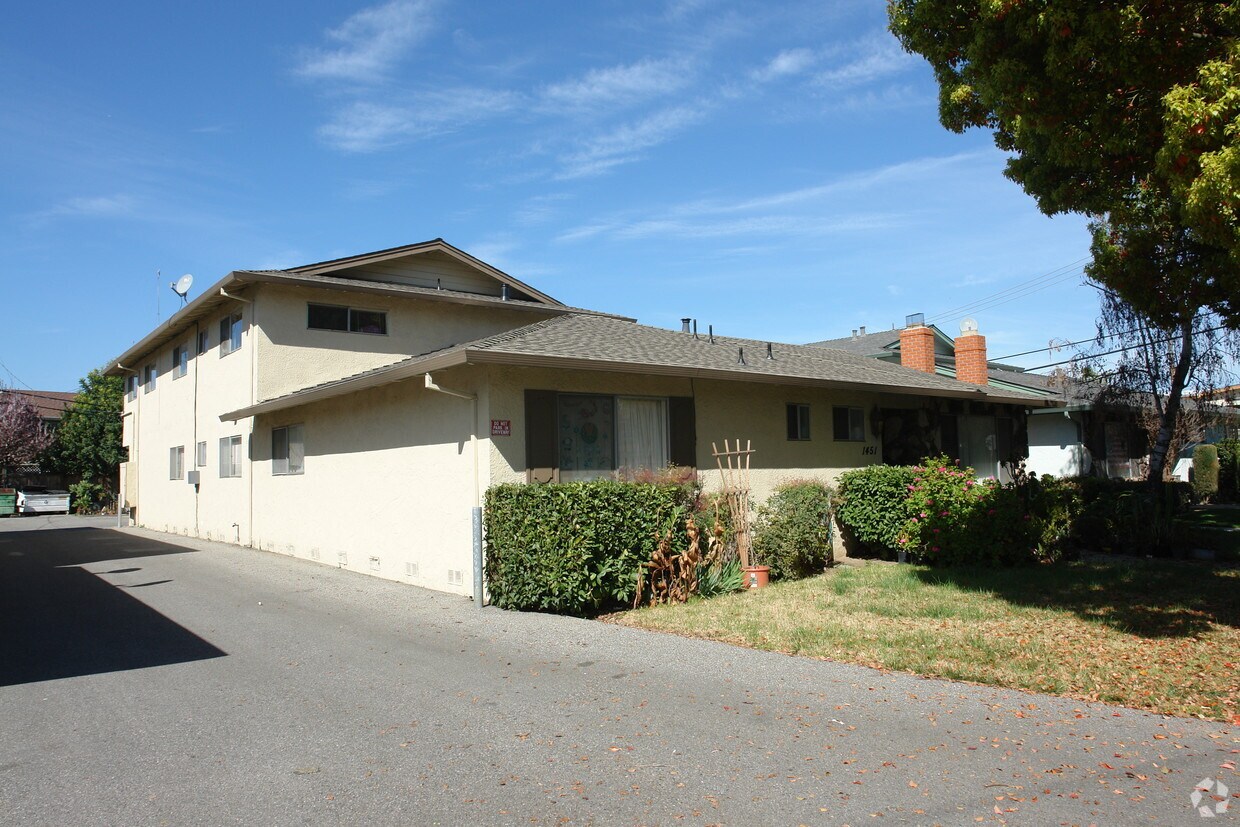 Building Photo - 1451 Eden Ave