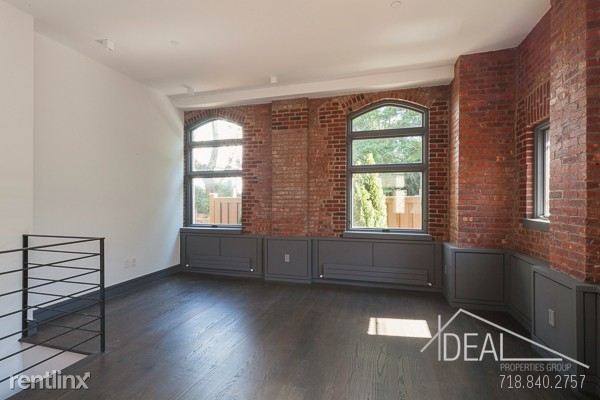 Building Photo - 234 Adelphi St