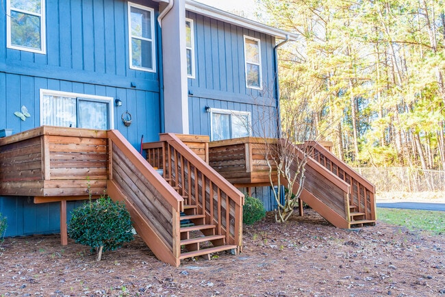 Building Photo - Moss Creek