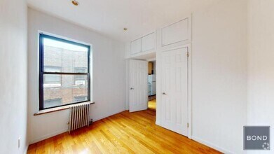 Building Photo - 214 1st Ave