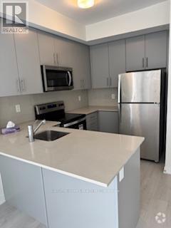 Building Photo - 3409-3409 Ridgeway Dr
