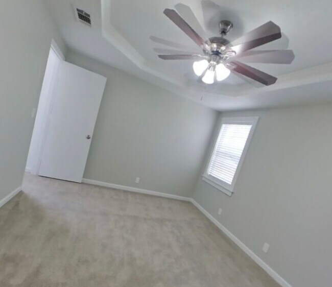 Building Photo - 104 Chitwood Ct