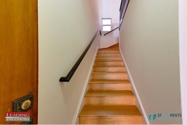 Building Photo - Marina: Immaculate Flat w/ 2 Bedrooms + Su...