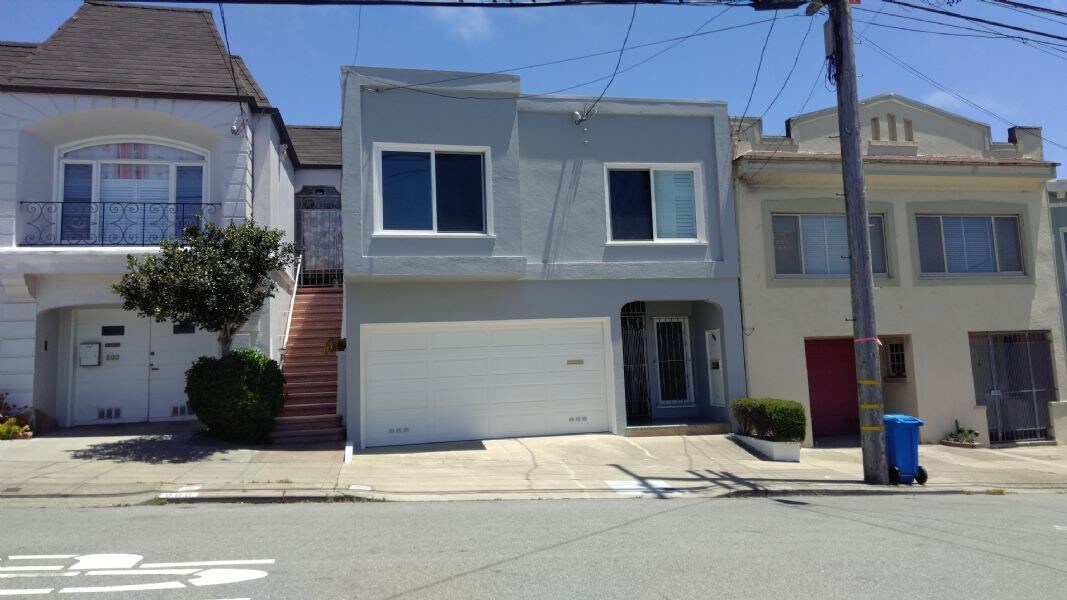 Primary Photo - 806 41st Ave