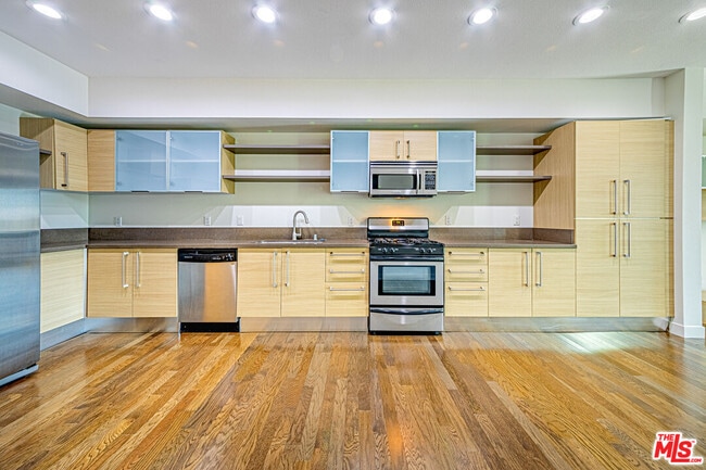 Foto del edificio - 1234 Wilshire Blvd