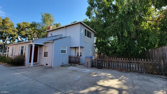 Building Photo - 2 br, 2 bath Duplex - 1092 Franquette Aven...