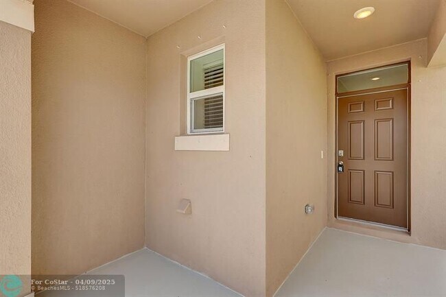 Building Photo - 12259 Rimini Wy