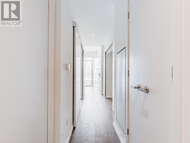 Photo du bâtiment - 5 Soudan Ave