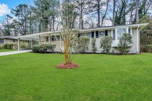 Building Photo - 6677 Songwood Dr