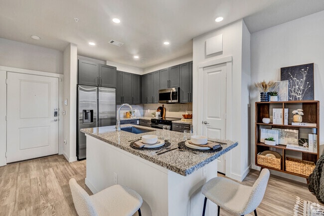 Interior Photo - Broadstone Oliver