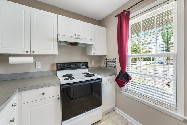 Foto del edificio - 2432 Bay Harbor Dr