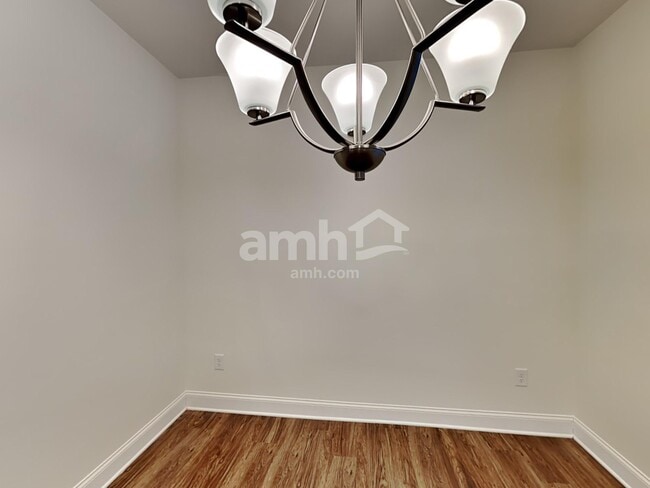 Foto del edificio - 1930 Sterling Brook Ct