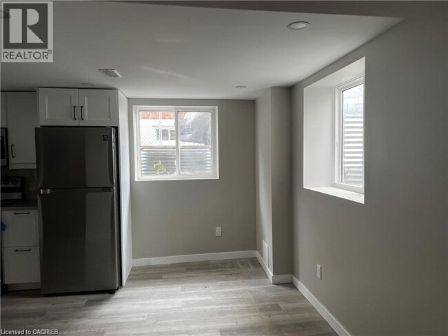 Building Photo - 7 Welbourn Dr