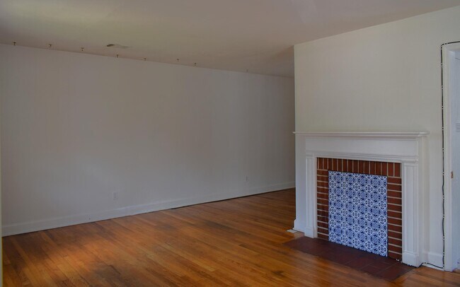 Foto del edificio - 1208 Hickman Rd