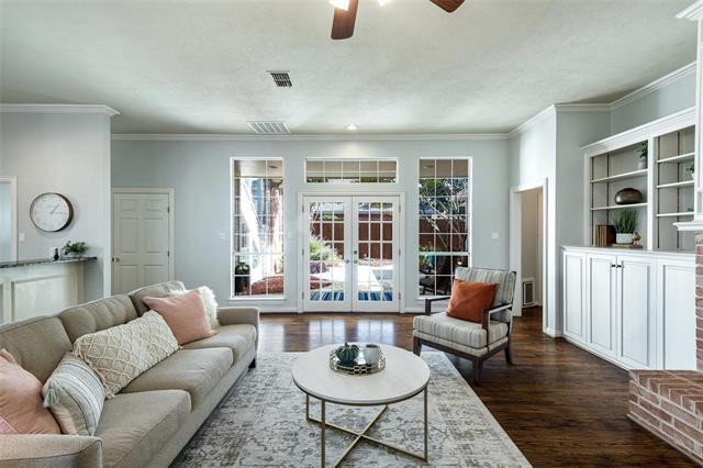 Foto del edificio - 4464 Longfellow Dr