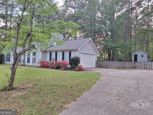 Foto del edificio - 85 Emerald Dr