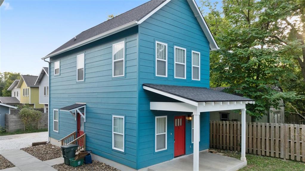 Primary Photo - 25 W 5th St