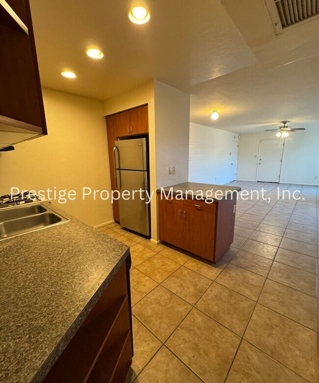 Foto del edificio - 2525 N Alvernon Way