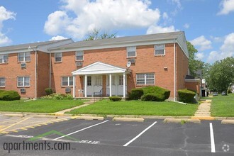 The Birches Rentals - Blackwood, NJ | Apartments.com