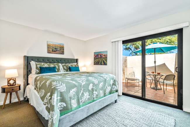 Building Photo - 793 N Barcelona Cir