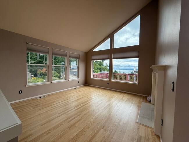 Foto del edificio - BREATHTAKING VIEW OF SEATTLE, MT RAINIER, ...
