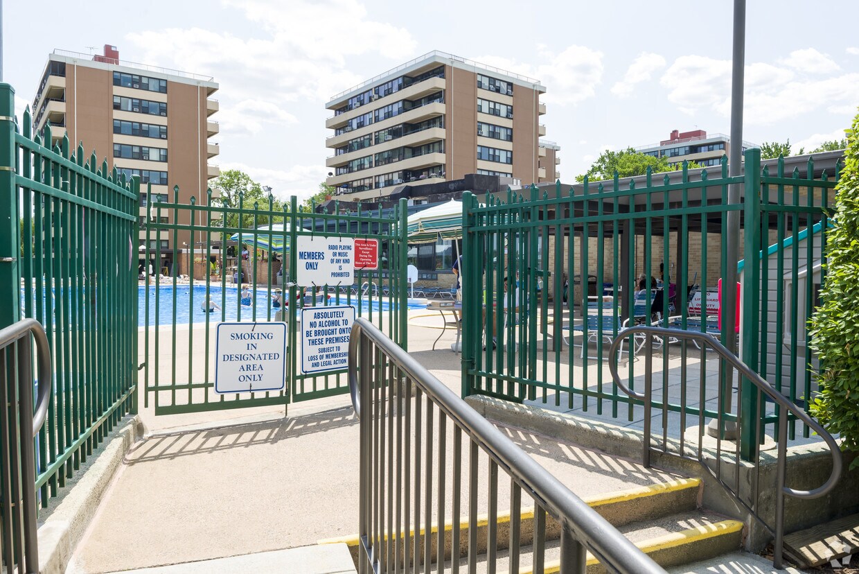 LeHavre on the Water Apartments Whitestone, NY