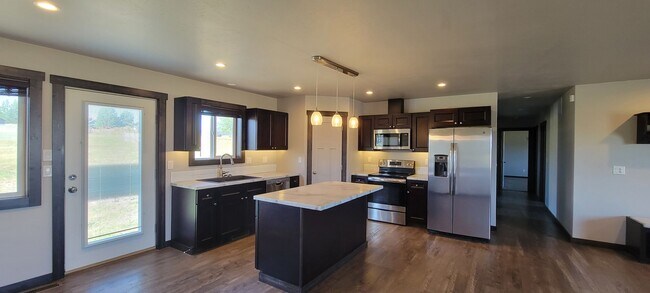 Foto del edificio - Beautiful West Kalispell Home