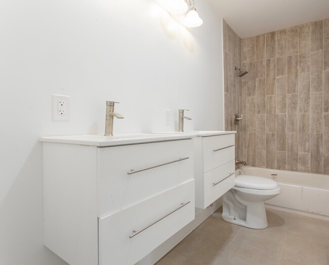 Unit 3 - 5011 Chester Ave