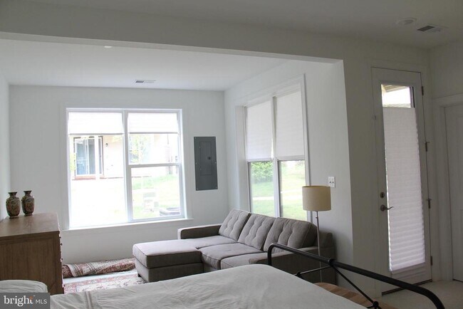 Foto del edificio - 4975 Longmire Wy