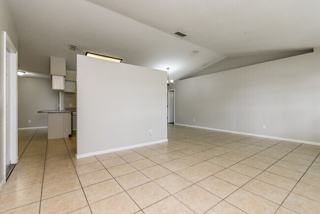 Building Photo - 115 Pine Top Ln