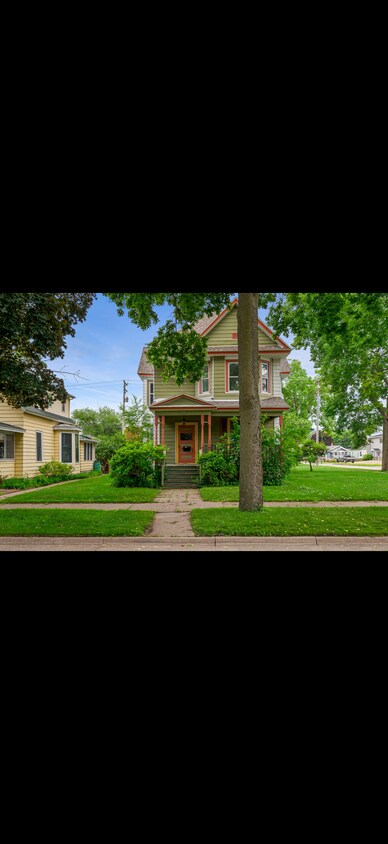 Primary Photo - 1902 Kane St