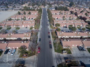 Building Photo - 8119 Whitewater Dr