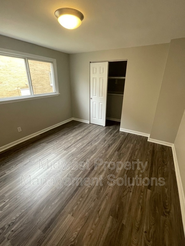 Foto del edificio - 1835 E 8th St