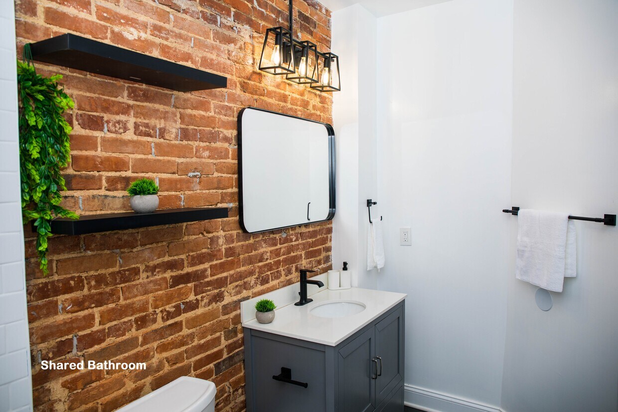 Bathroom - 1825 Madison Ave