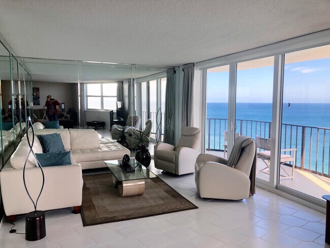 Foto del edificio - 5420 N Ocean Dr