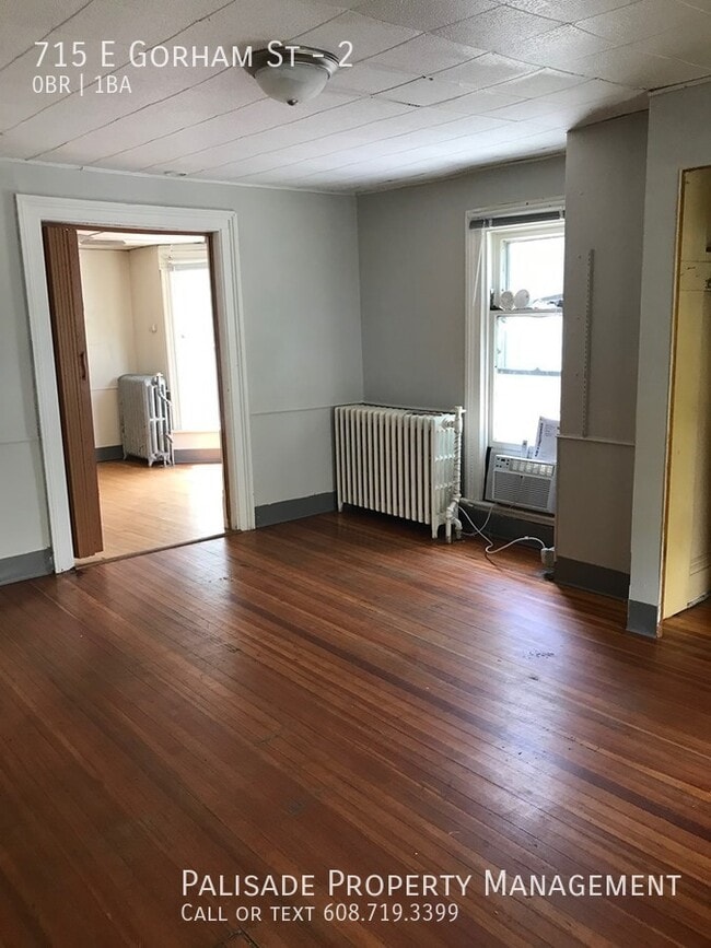 Building Photo - 715 E Gorham St