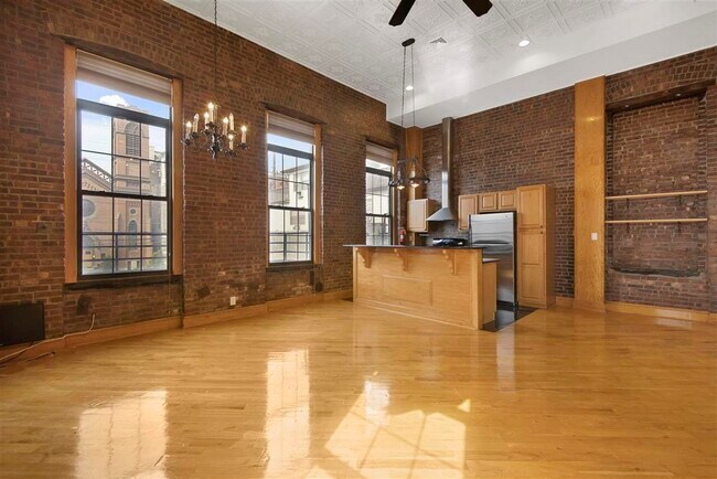 Building Photo - 180 Newark Ave
