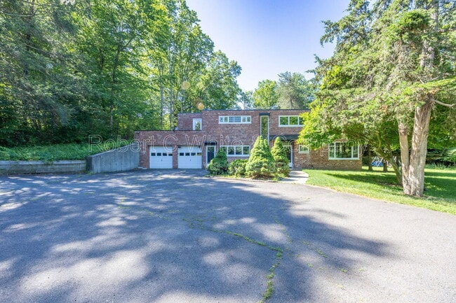 Building Photo - 205 Jinny Hill Rd