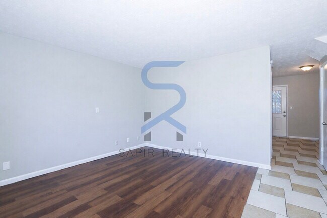 Foto del edificio - Peaceful Living in Lawrenceville – 2BR/1.5BA in a Quiet Community