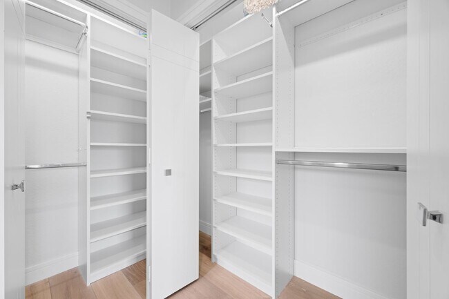 Foto del edificio - 818 Tanbark Dr