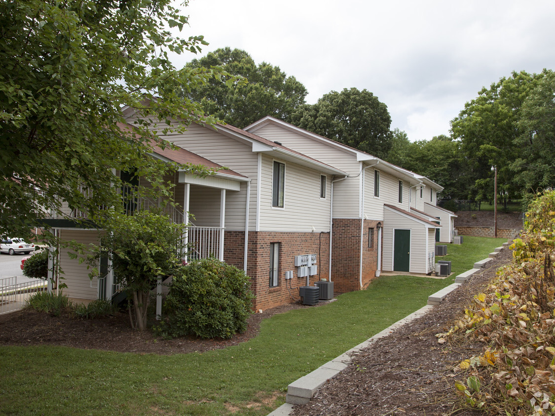 Building Photo - Mountain Wood Apartments